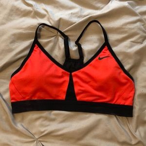 Nike medium sports bra